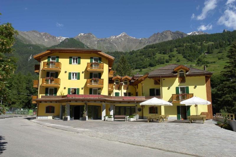 Hotel Rosa Degli Angeli Peio Fonti Esterno foto